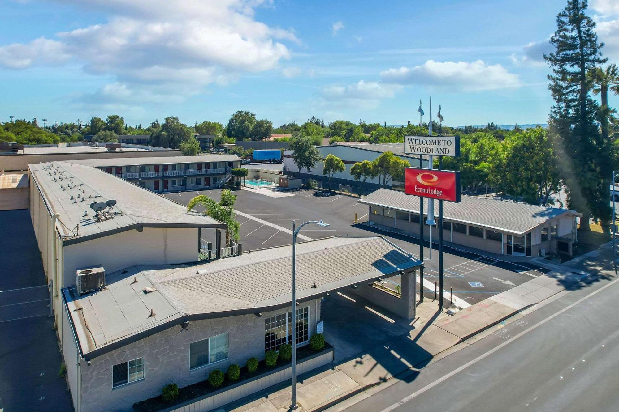 Econo Lodge Woodland Near I-5 Exteriör bild